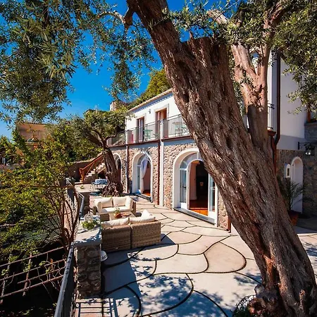 De Rosa 빌라 포지타노